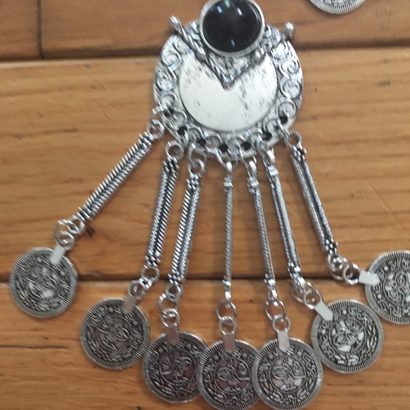 Coin Tassel Aged Silver Pendant Necklace - Picture 6 of 8